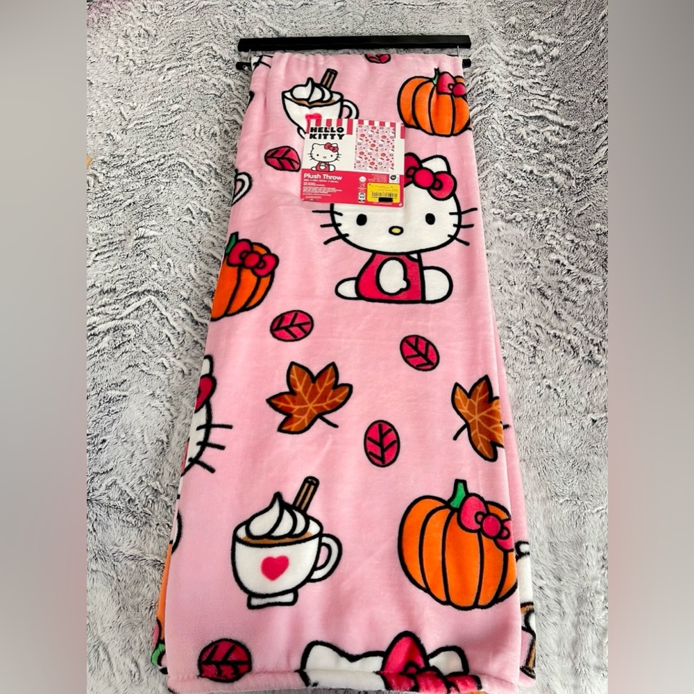 NEW Hello Kitty Fall Latte Throw Blanket